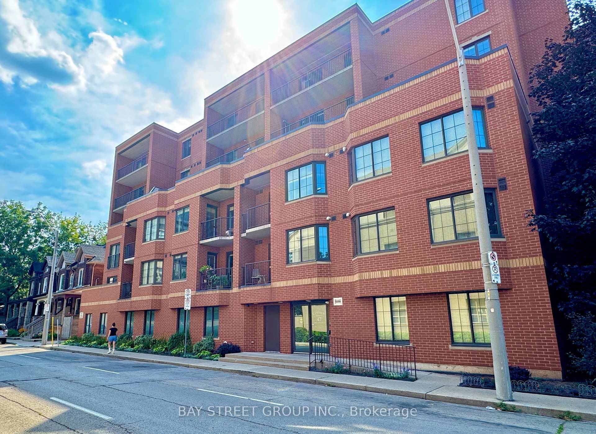Discover the ultimate prime location for tenants living experience at Cityview Terrace Condosin Downtown Hamilton.