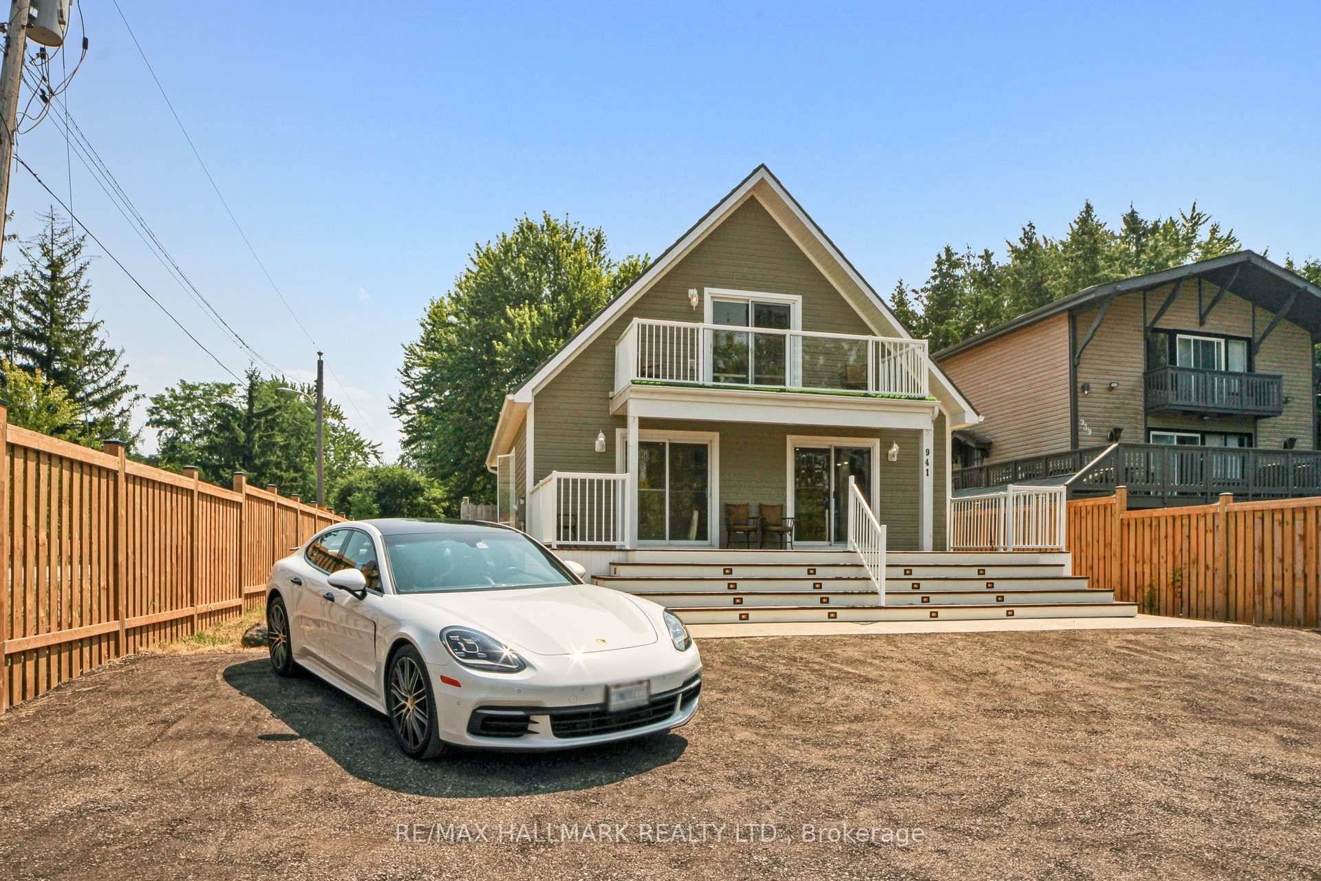 Welcome to this newly updated and immaculate 3 bedroom home with metal roof, perfectly situated just steps from beautiful Lake Simcoe.