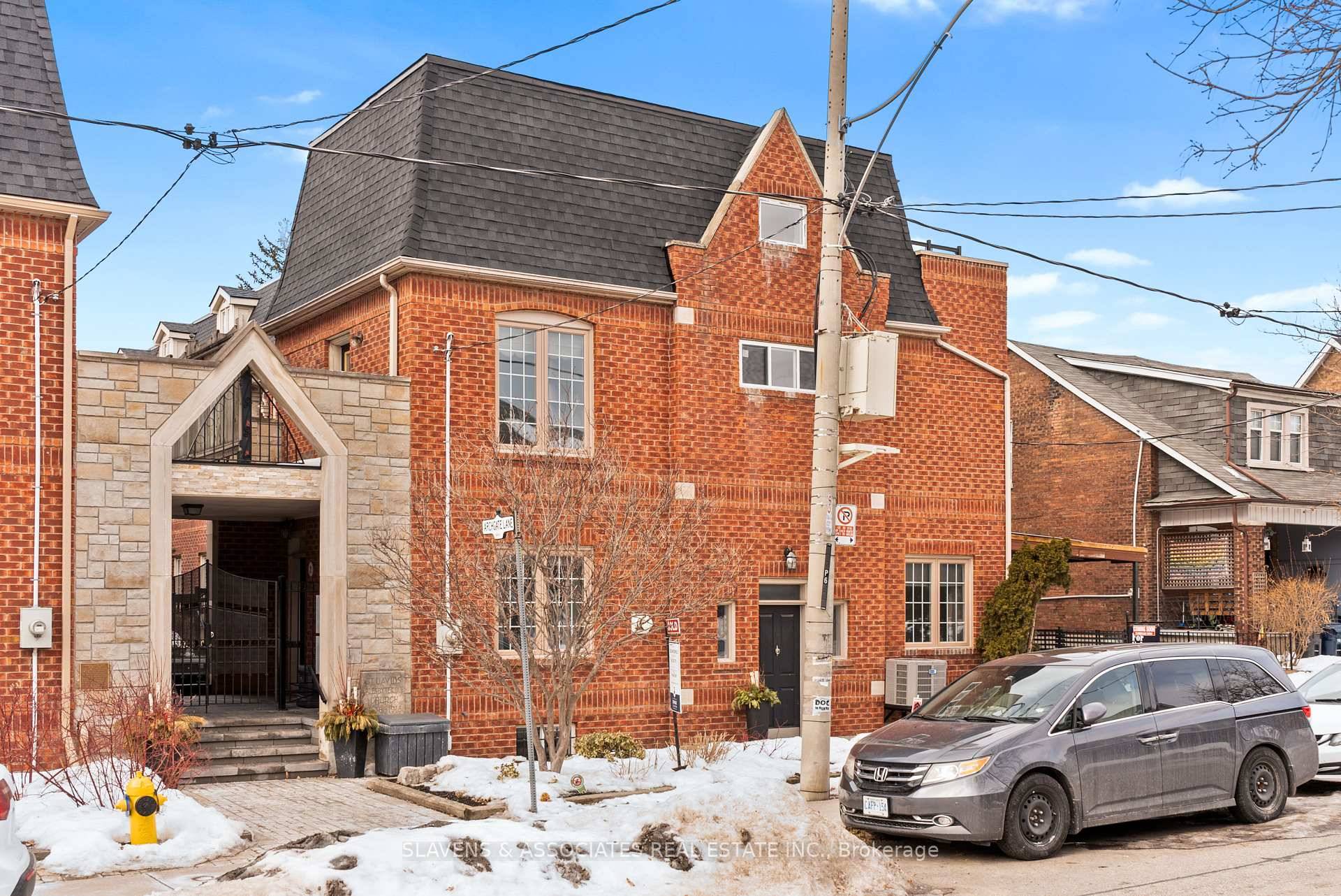 Welcome to Coveted Archgate Lane.