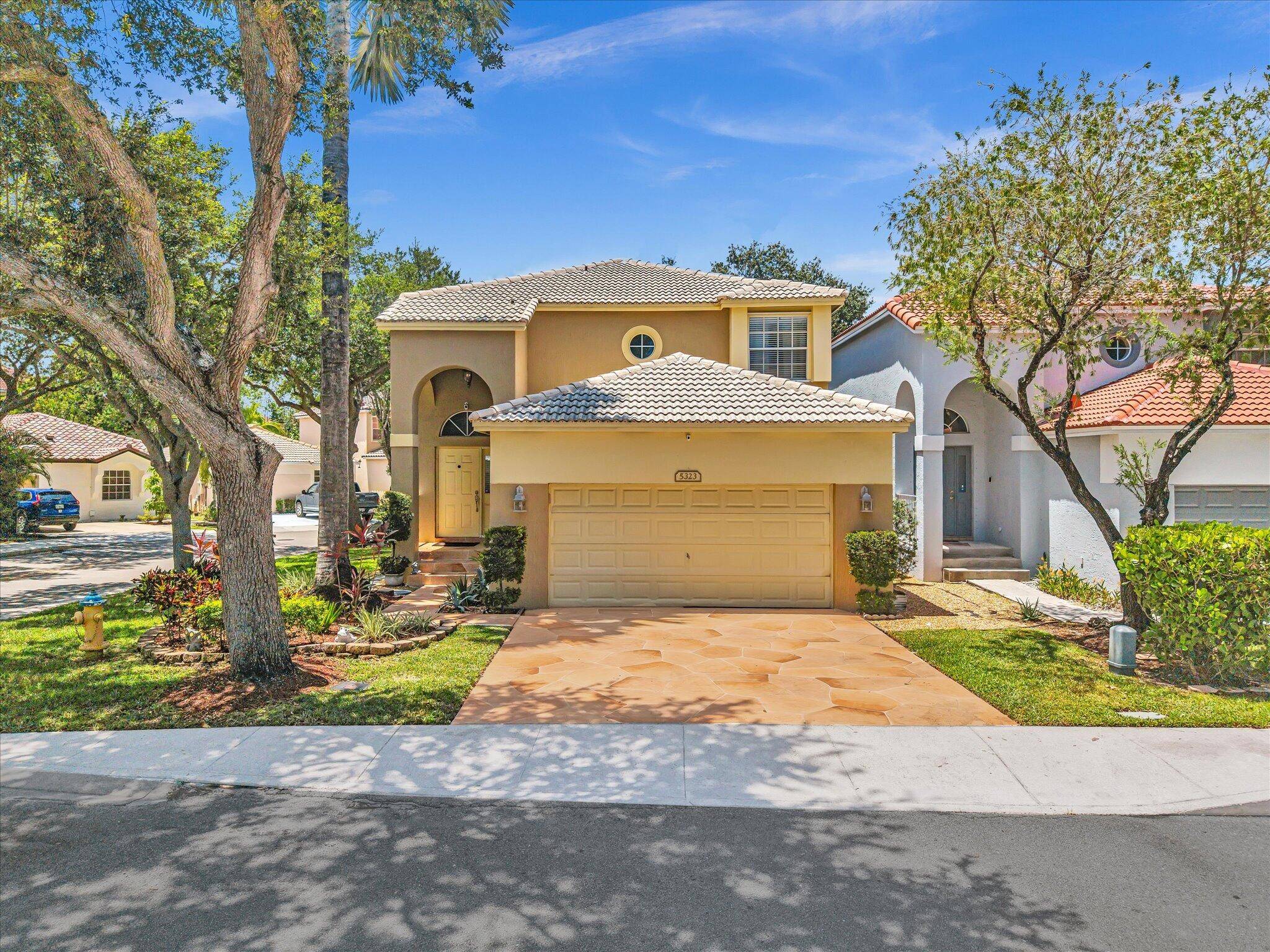BEAUTIFUL 3 BEDROOM WITH 2.