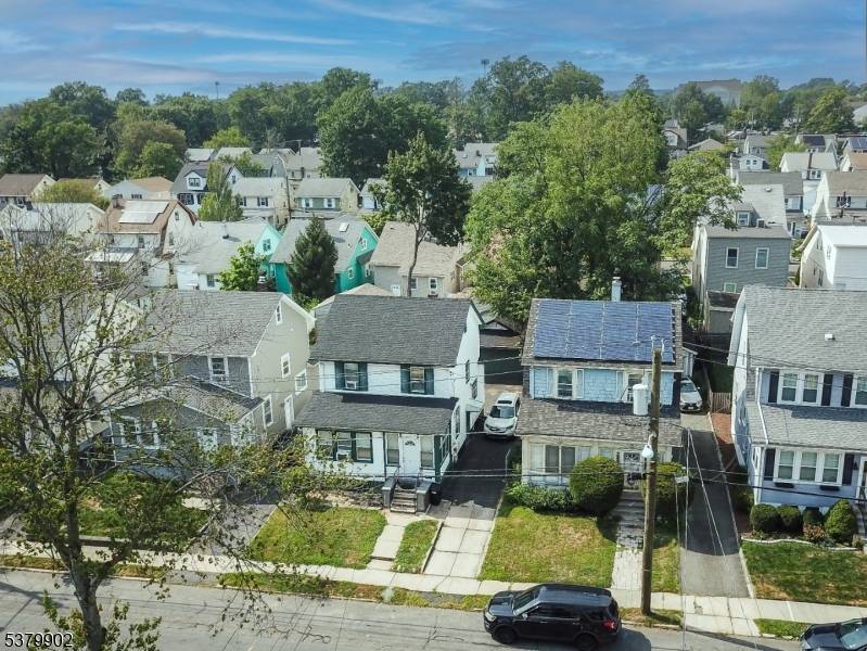 Welcome to this beautifully renovated 3 bedroom, 2.