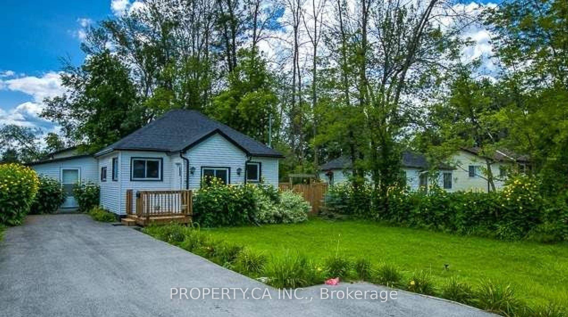 Lovely 3 Bedroom Home Near Lake Simcoe !