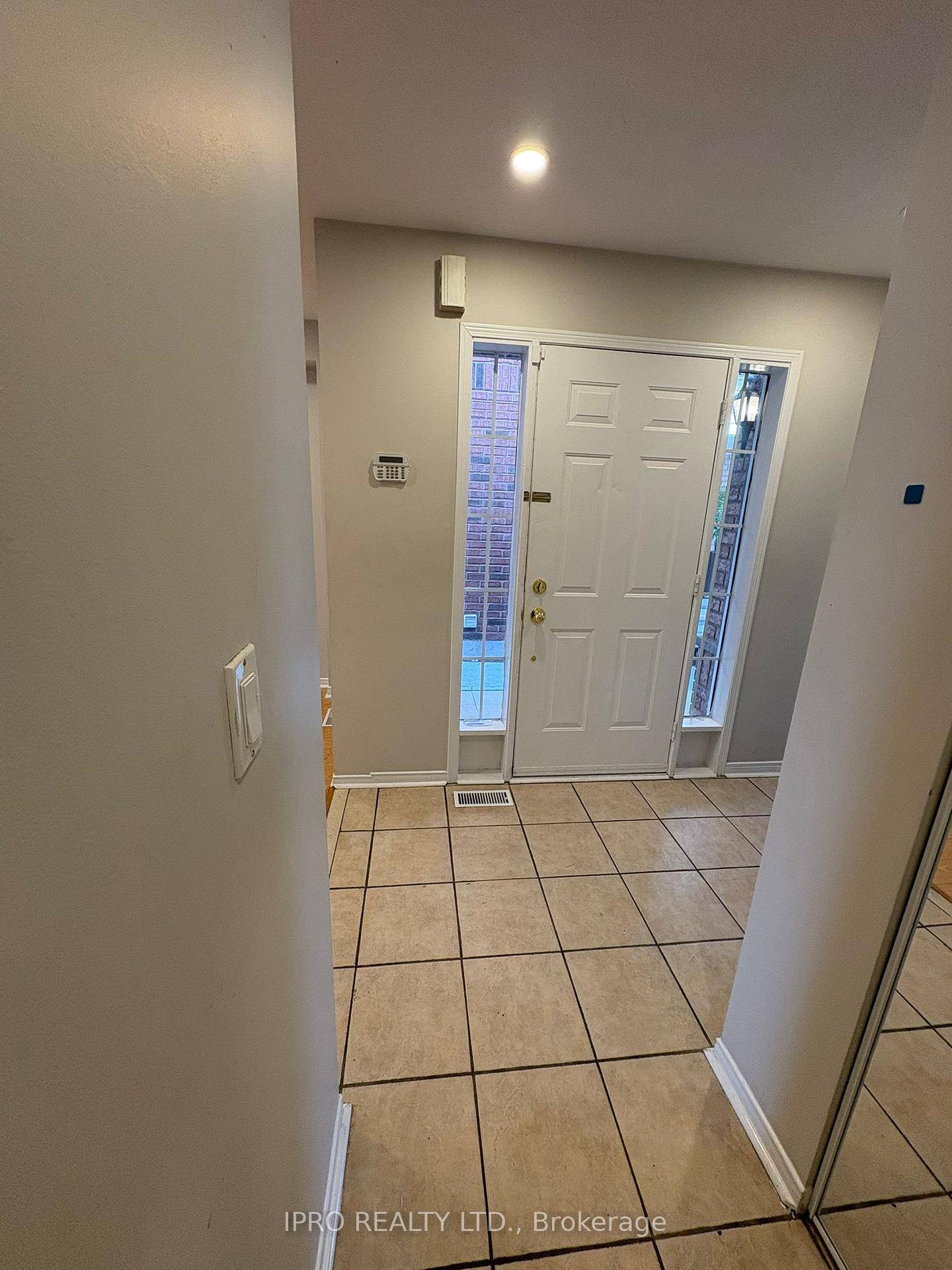 Great Neighbourhood, 4 Bedroom Semi Detached Home in a High Demand Area, Backing On to a Park with Great Privacy, This House Features, 4 Spacious Bedrooms, Huge Master Bedroom with ...