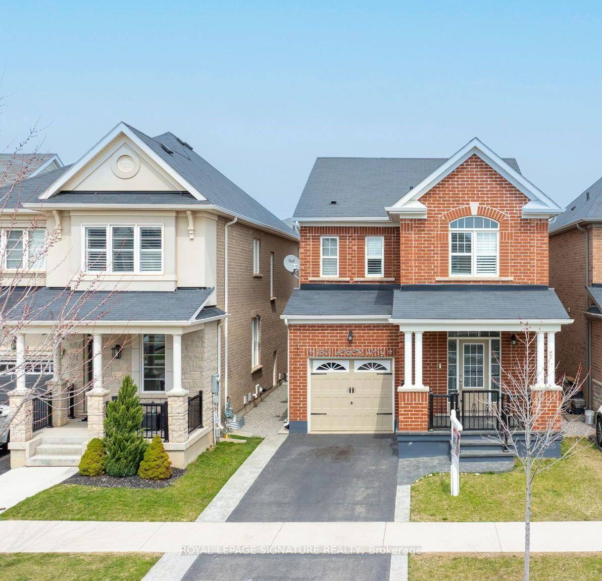 Welcome Home ! Bright amp ; Beautiful Mattamy Gem in the Heart of Milton only 8 years old 3 1bedrooms loft can be converted into a 4th Bedroom.