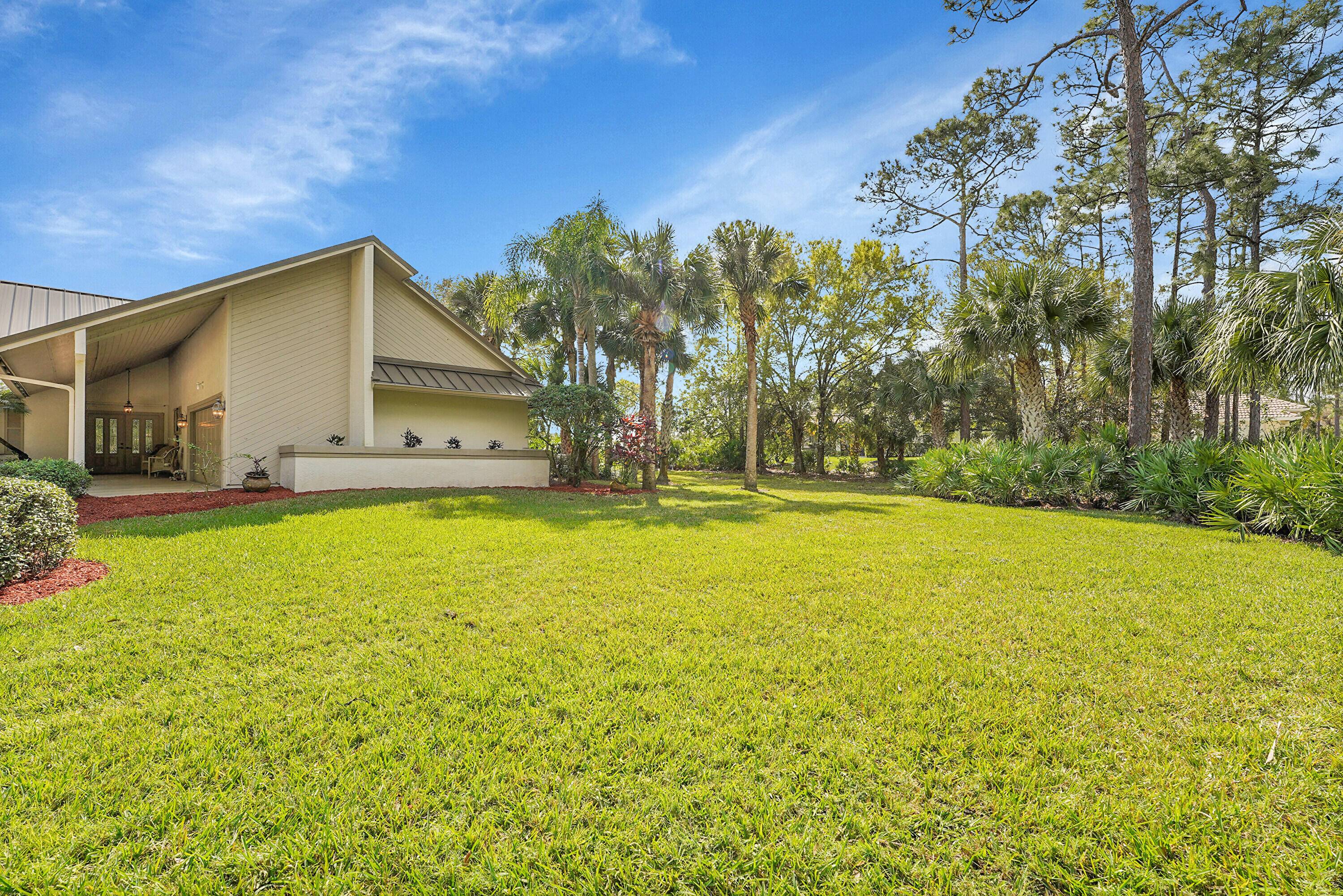 Nestled in the prestigious PGA community, this beautiful 3 bedroom, 2.