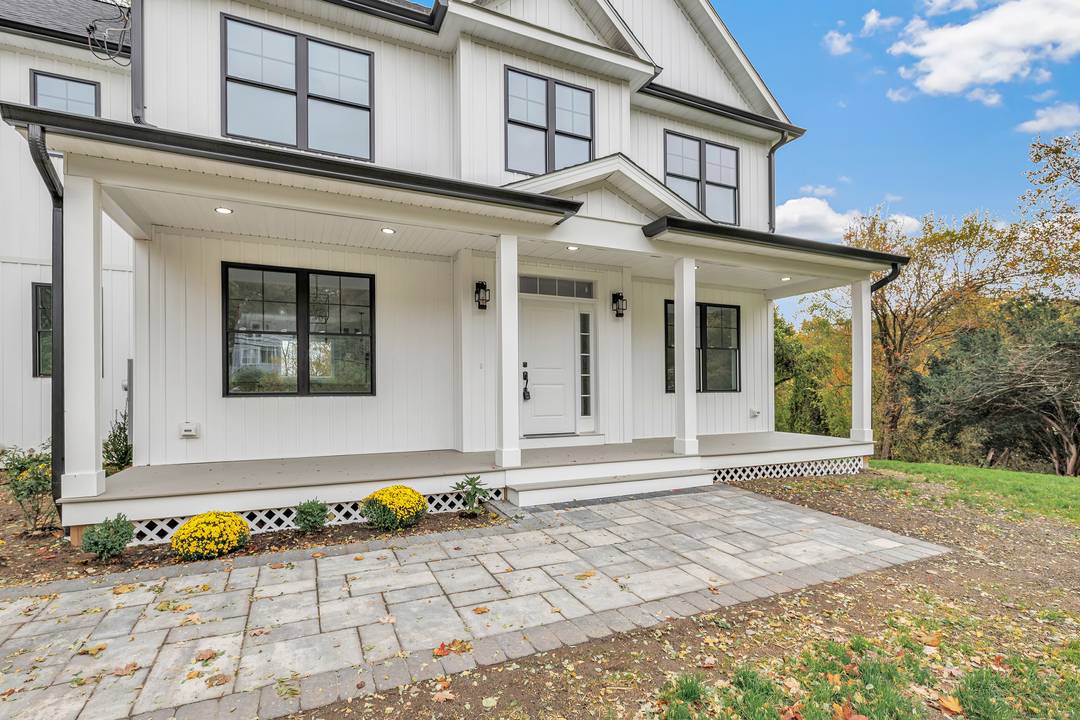 Welcome to this beautifully crafted 4 bed, 3.