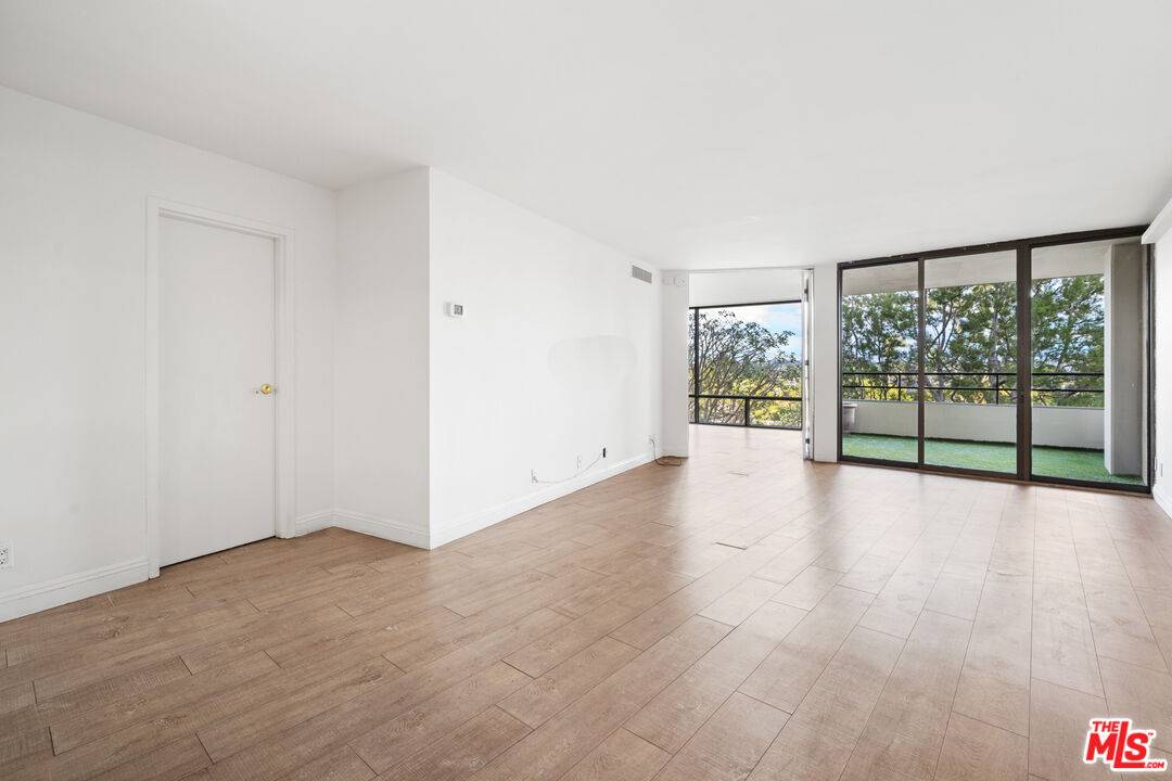 4337 Marina City DR 1.0 Marina Del Rey LA