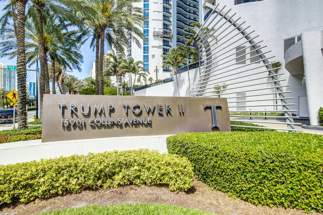Gorgeous 2 2 condo located in the luxurious Trump Tower in the heart of Sunny Isles.