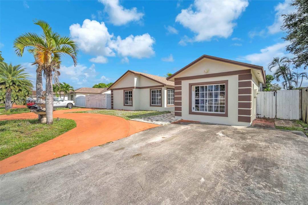 LOCATION LOCATION MIAMI DADE PROPERTY IN VERY GOOD CONDITION FOUR BEDROOMS 3 BATHS UPDATED KITCHEN WITH GRANITE COUNTERTOPS, NEW FLOORING FRESH INTERIOR PAINT CONVERTED GARAGE VERY BIG PATIO ROOF WAS ...