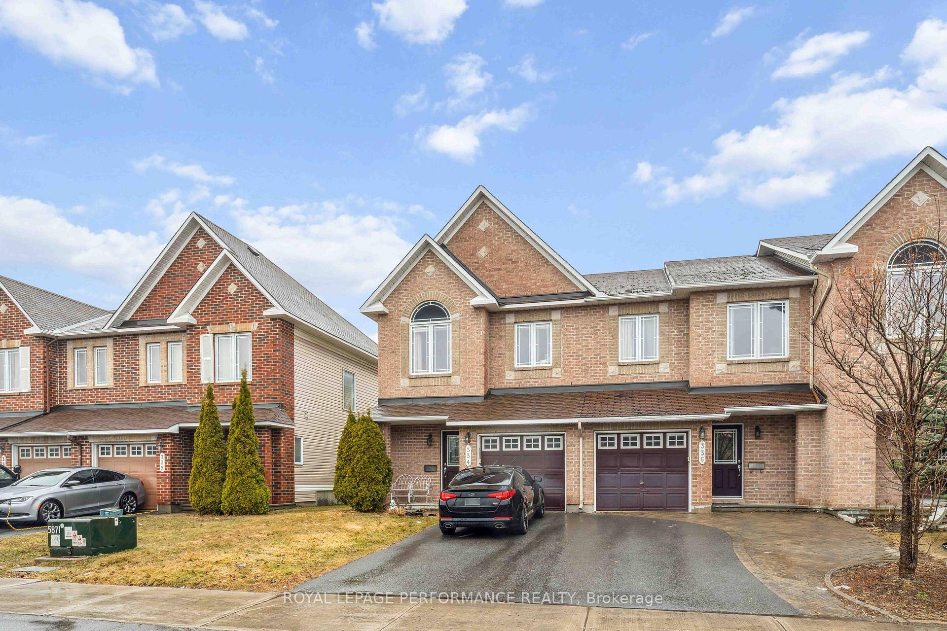 Charming Minto Manhattan Townhouse in the Heart of Orleans !