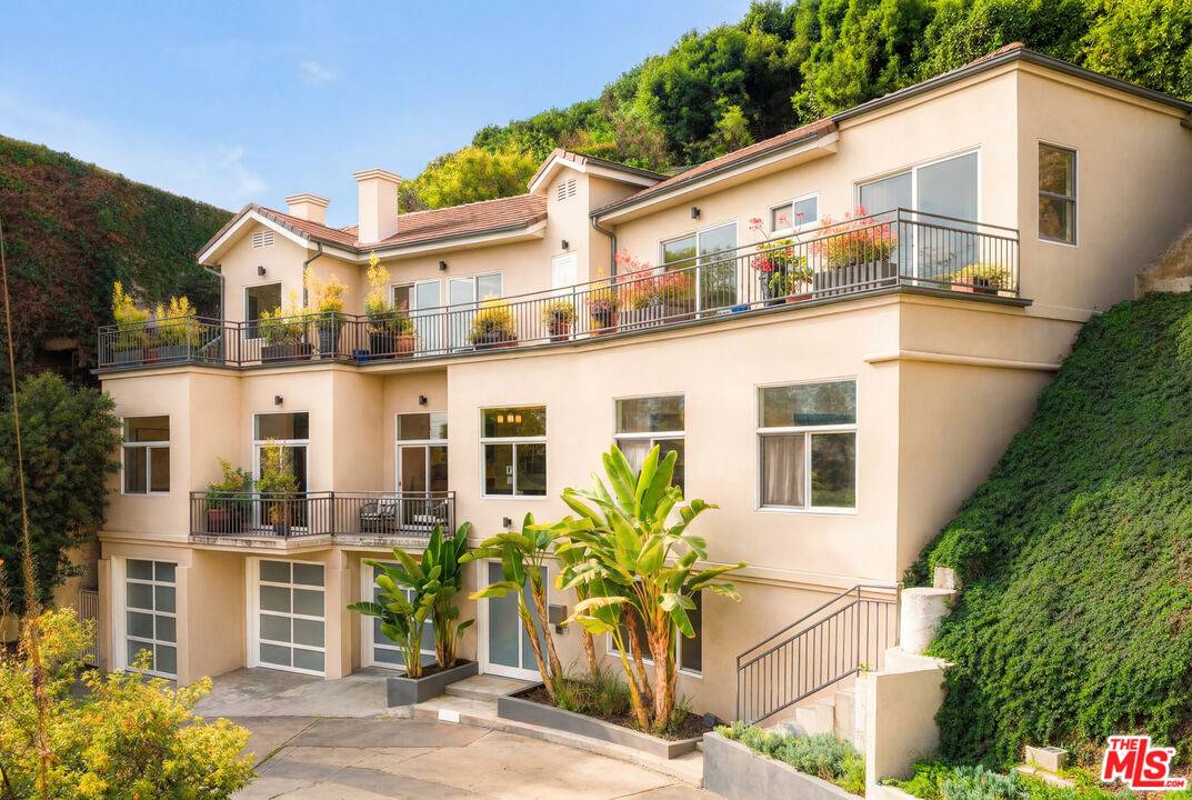 2333   Vasanta Way 6BR Hollywood Hills East La
