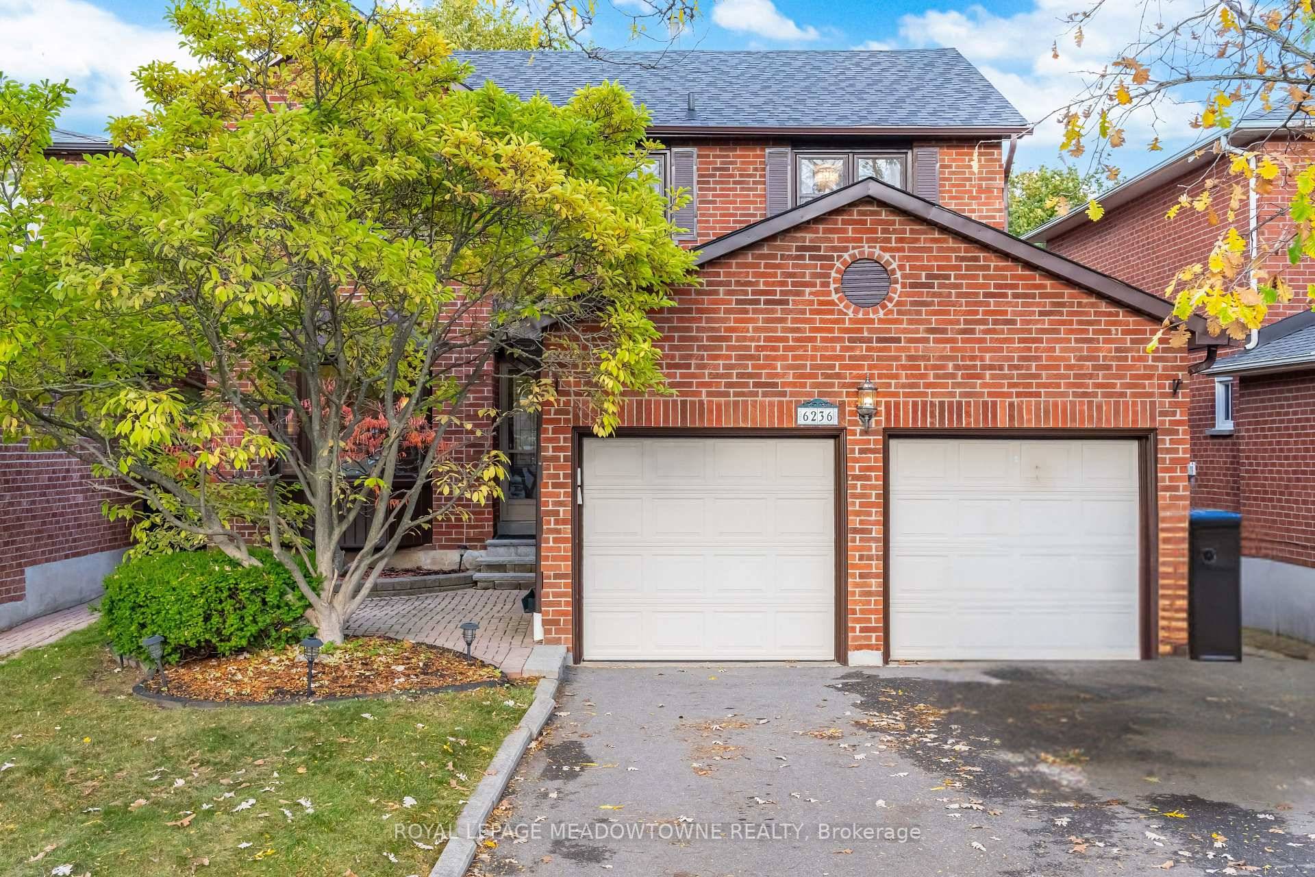 Beautifully Maintained 3 bedroom Detached Two Storey On An Oversized Lot In A Well Sought After Location, Freshly Painted, New Light Fixtures, Great Layout, Spacious Principal Rooms, Plenty Of Natural ...