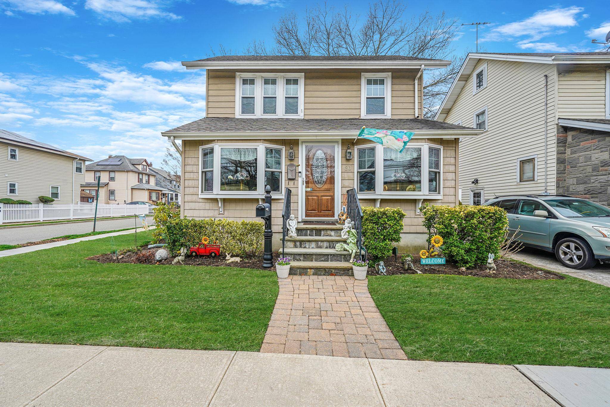 Welcome Home To This Charming amp ; Beautifully Maintained 3 Bedroom 1.