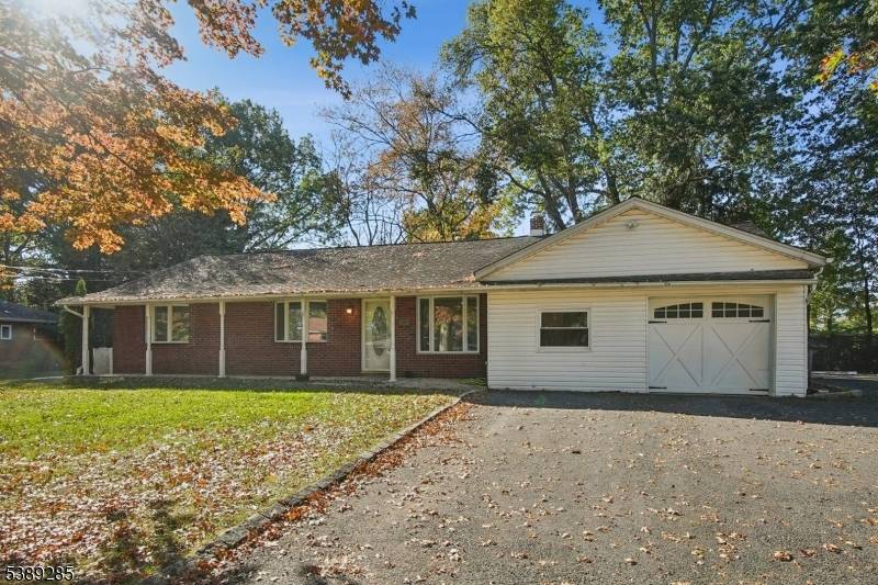 Welcome to this quiet Ranch located on a Cul de Sac street in Livingston.