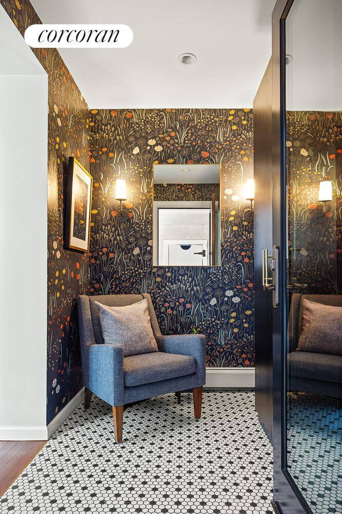 On a gorgeously tree lined block of President Street in the heart of Carroll Gardens, this bright, spacious apartment has a fantastic layout offering two bedrooms, two full bathrooms, a ...