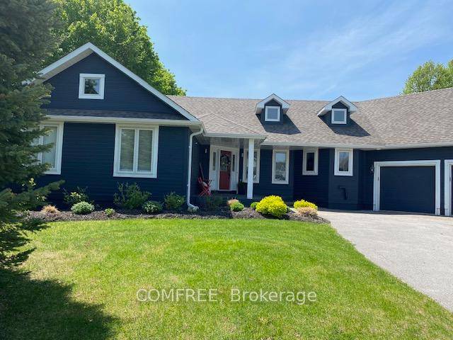 Fully upgraded home in the heart of Horseshoe Valley !