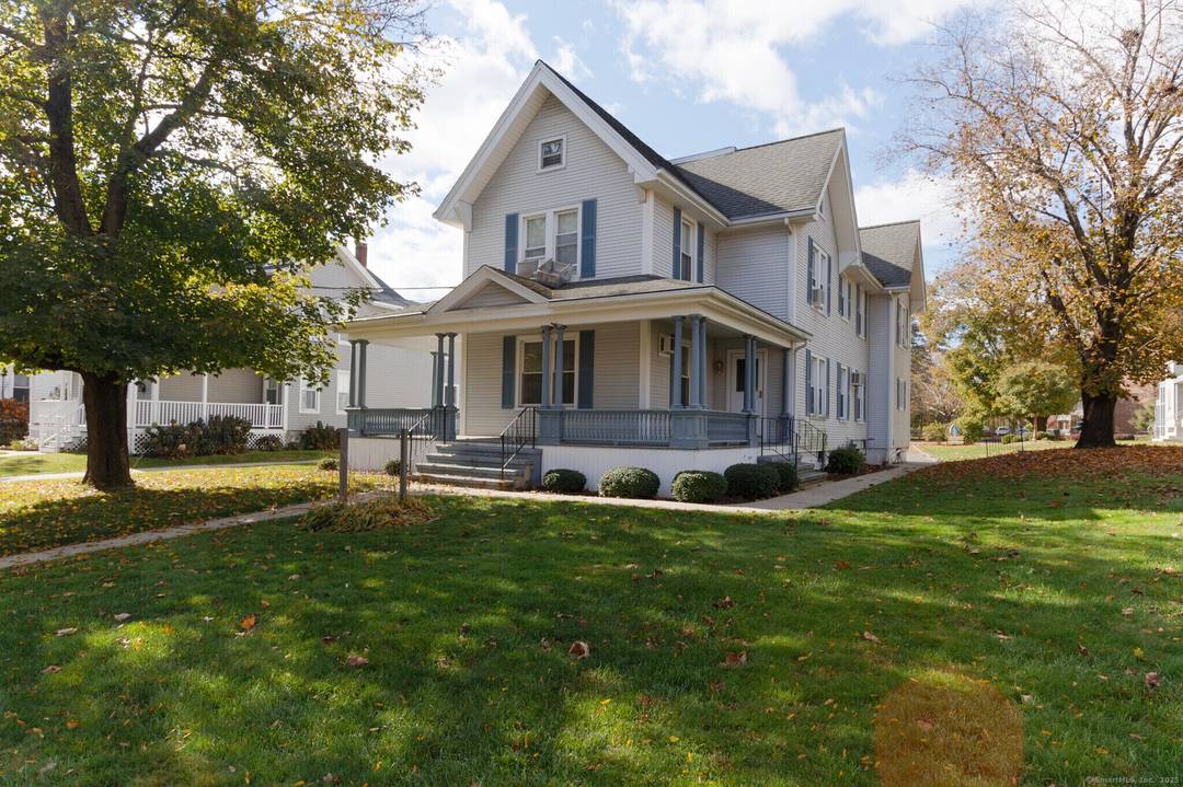 The property is ideal for residential use or combination home business use.