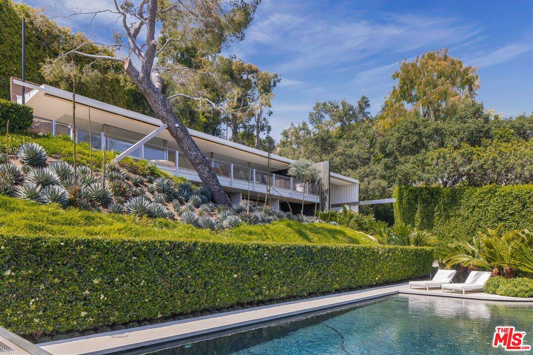 10801 Chalon Rd 5BR Bel Air La