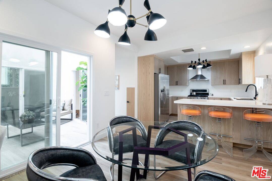 1823   20th St Santa Monica LA