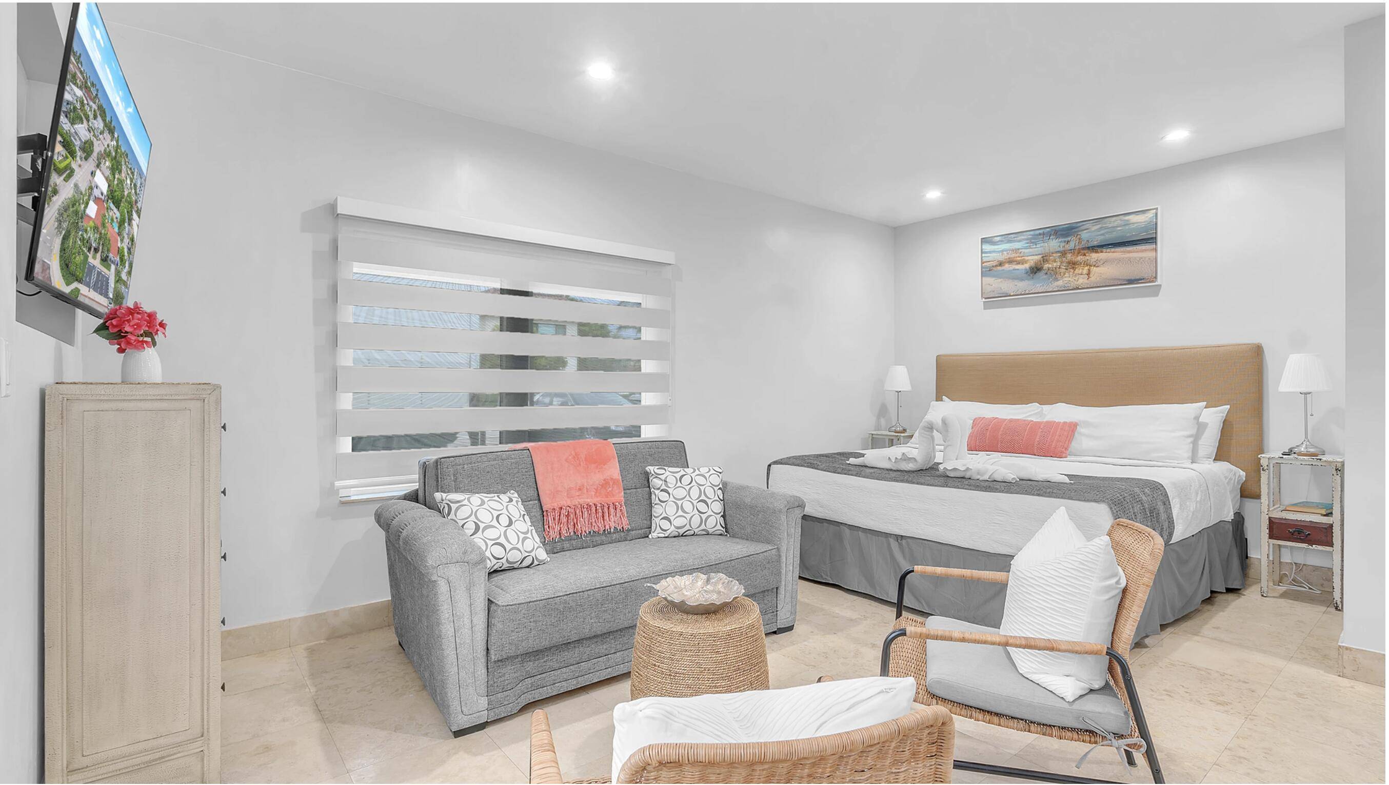 Are you looking for a unique investment opportunity in a thriving coastal market ?
