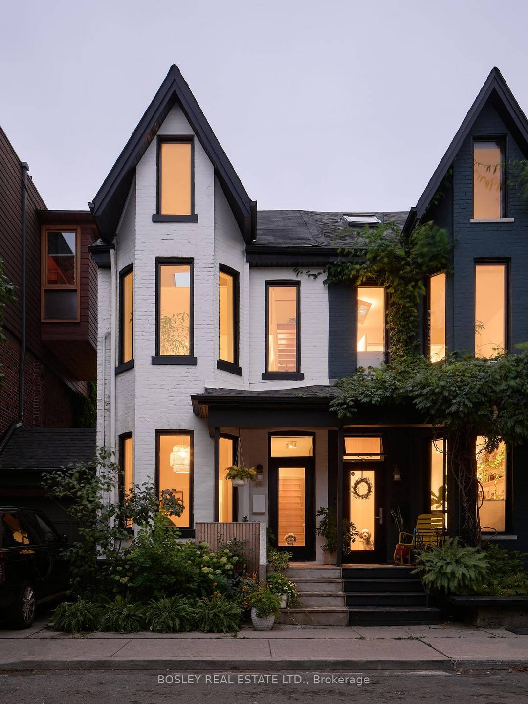 Fully furnished and all inclusive stunner in the heart of Little Italy on the cutest and quietest side street near all the charming establishments !