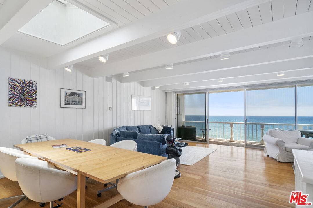 11928   Beach Club Way 3BR Malibu La