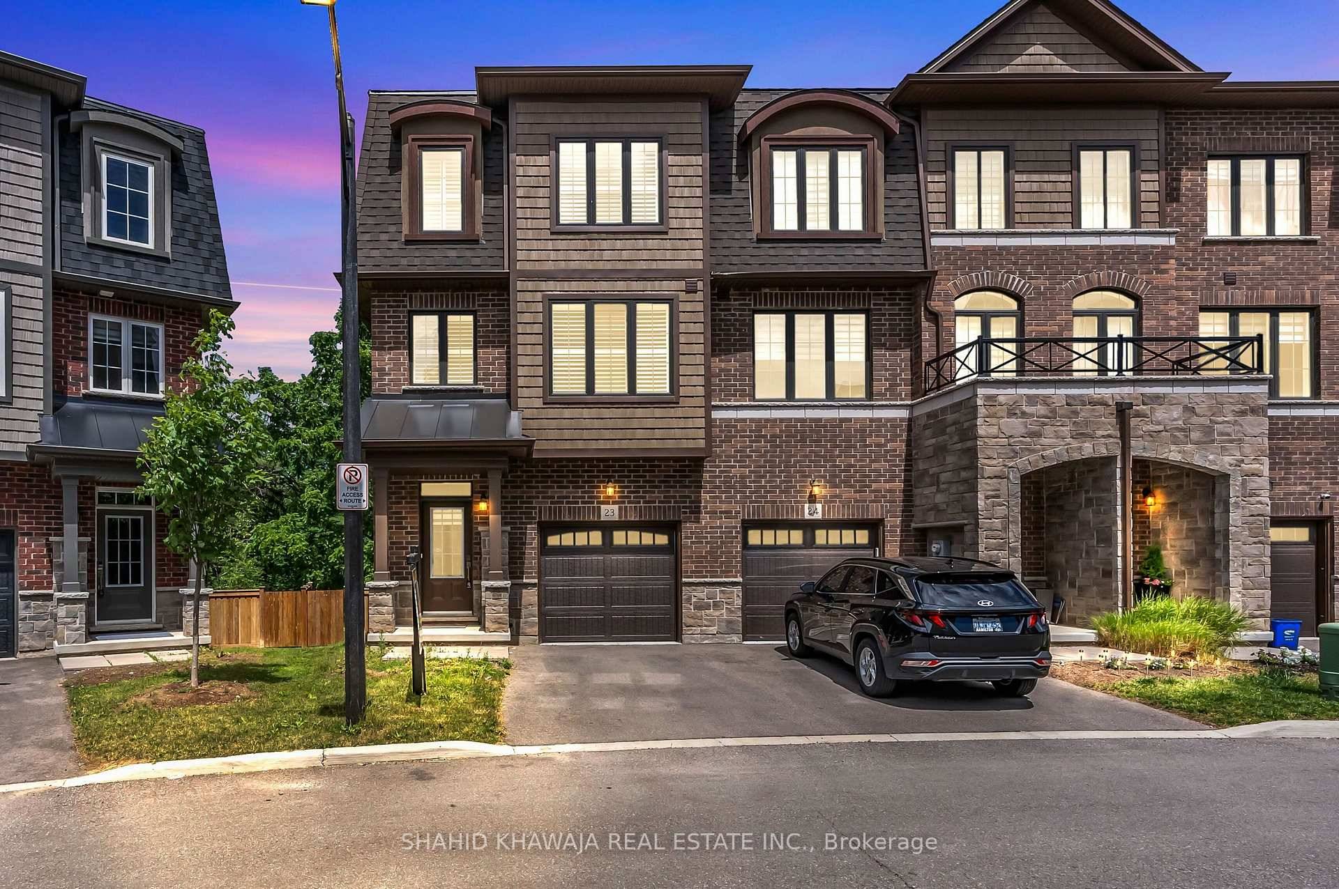 View Virtual Tour Rarely Offered !