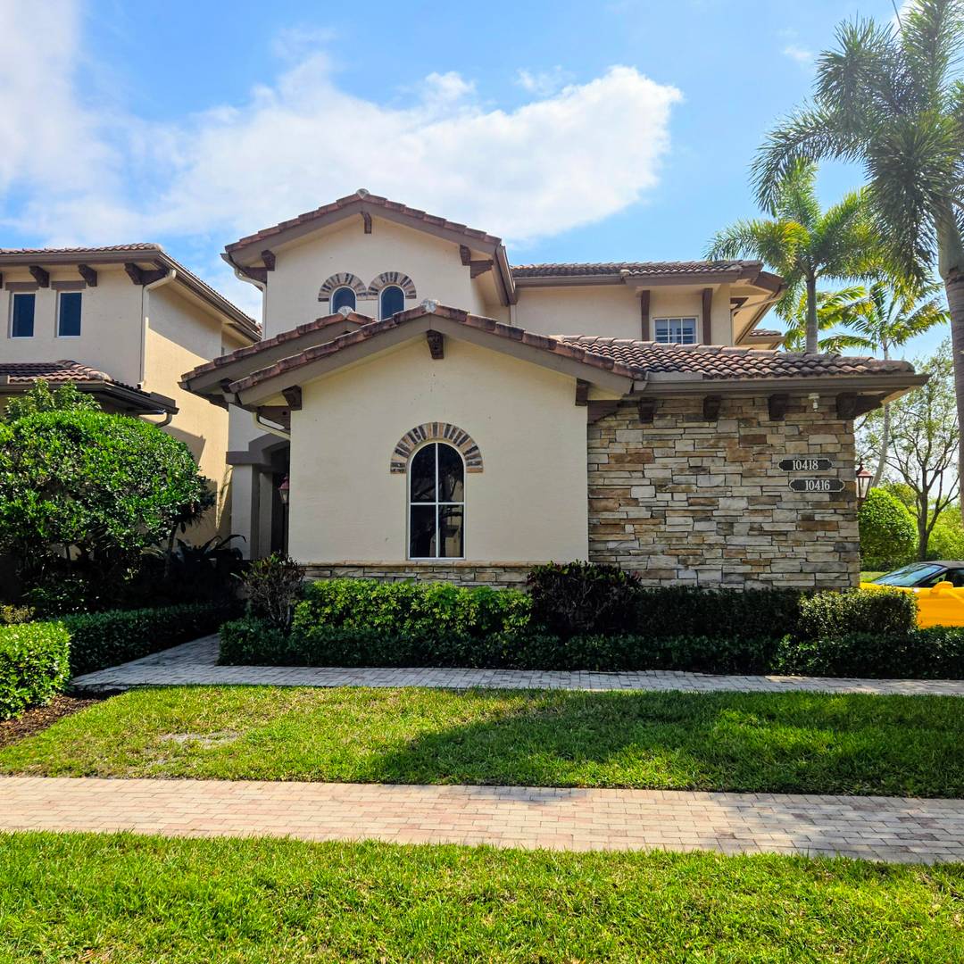 Move right into this beautifully maintained 2 bedroom 2 bathroom and flex room den or third bedroom home located in the highly sought after community of The Club at Ibis.