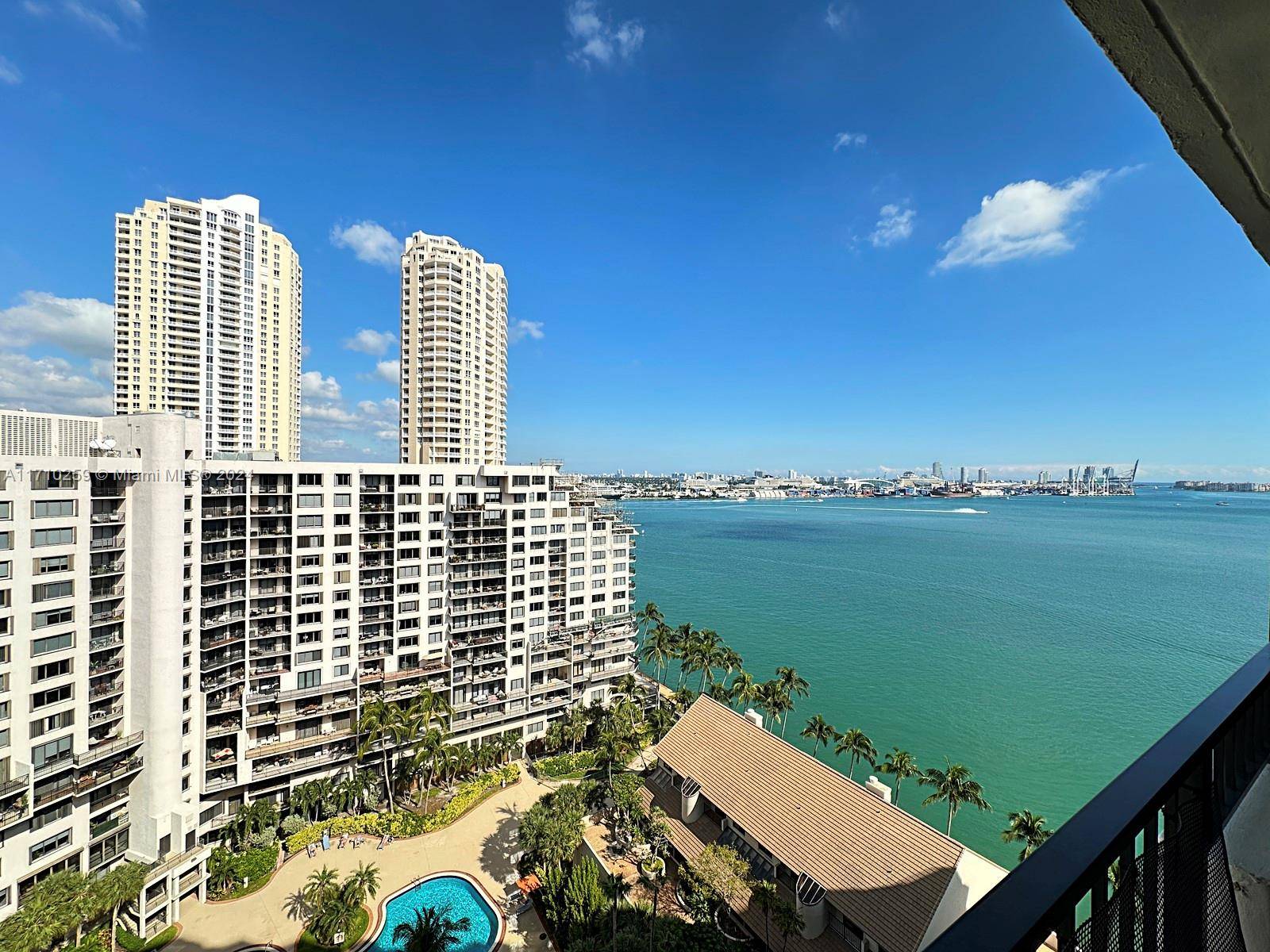 PRICE IMPROVEMENT. Great opportunity to acquire this immaculately maintained 1BD 2BA, 1, 229 SF residence at Brickell Key One.