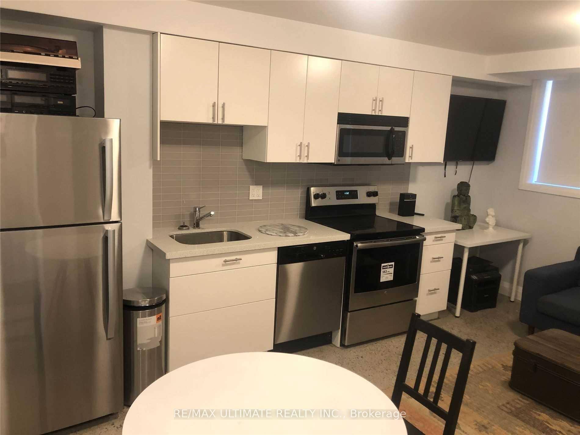 Cozy Modern Apartment w InFloor Hydronic Heating on Polished Concrete Floors.
