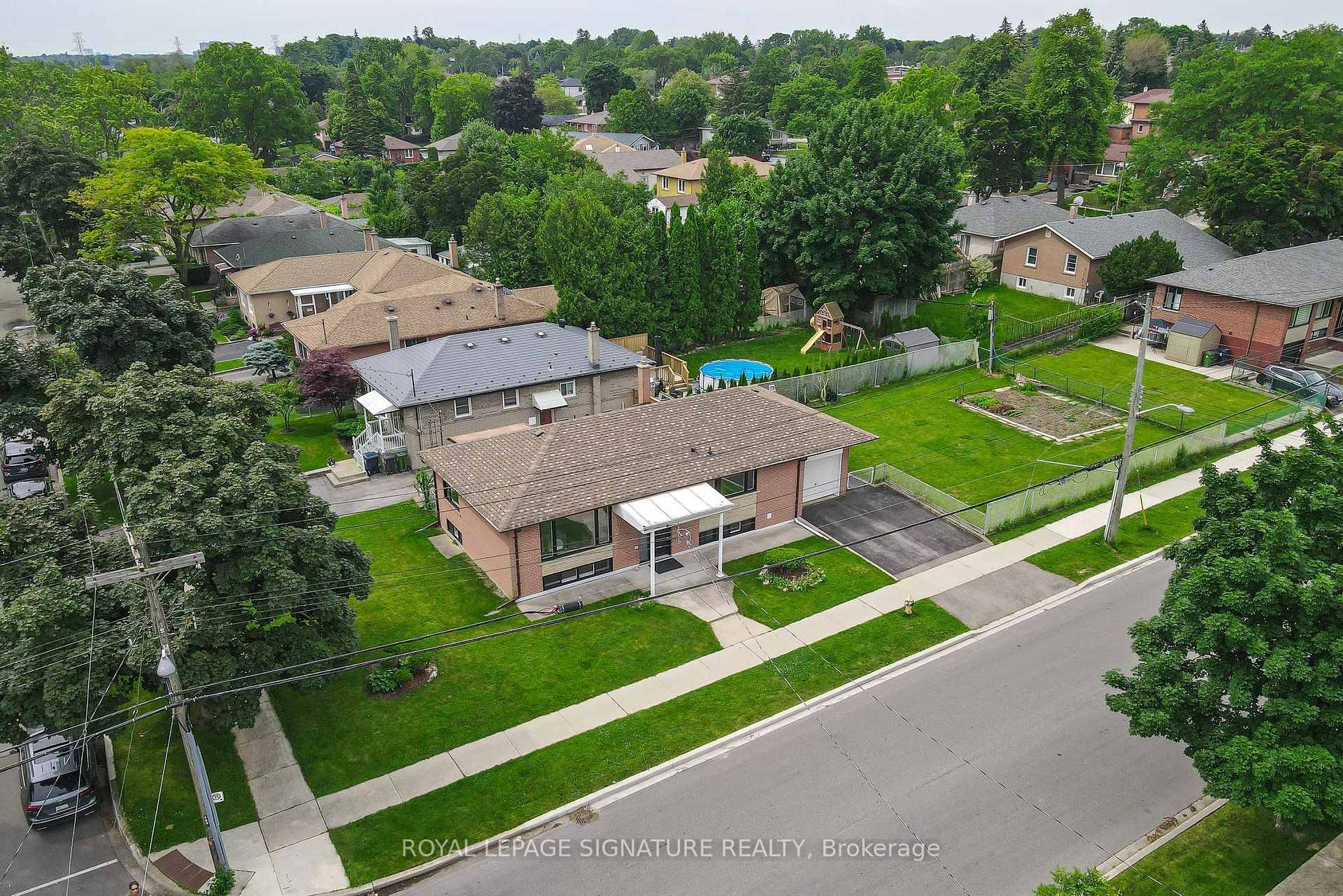 Welcome to your dream home on a massive 55 x 150 corner lot in West Humber Parklands !