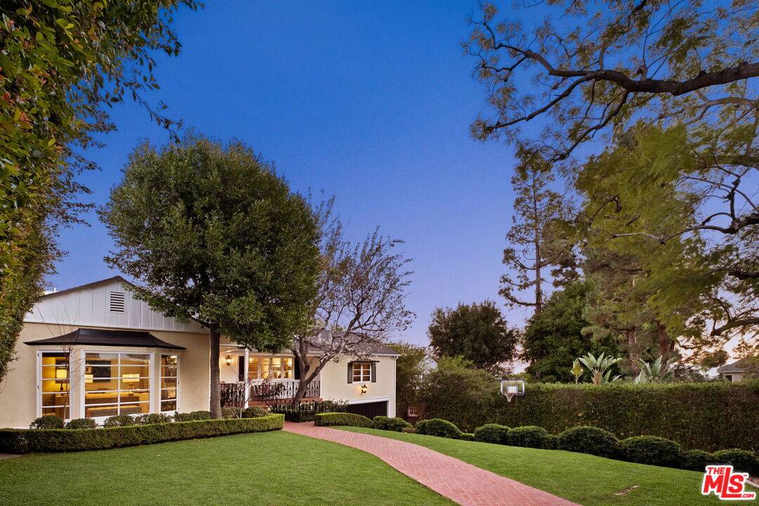 1240  N Wetherly Dr 5BR Sunset Strip La