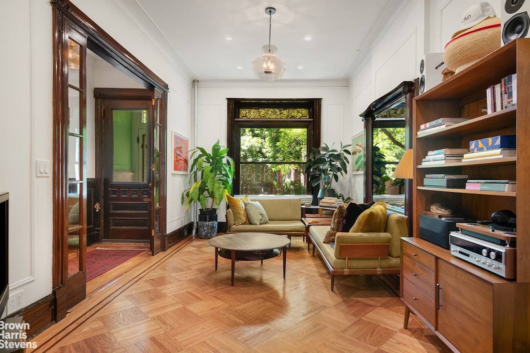 Situated among free standing mansions on one of the finest landmark blocks of the Crown Heights North Historic District, this beautifully renovated four bedroom home offers three full floors of ...
