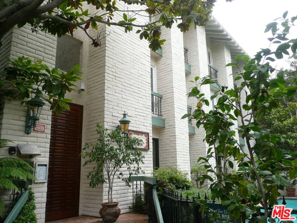 502 San Vicente Blvd 2BR Santa Monica La