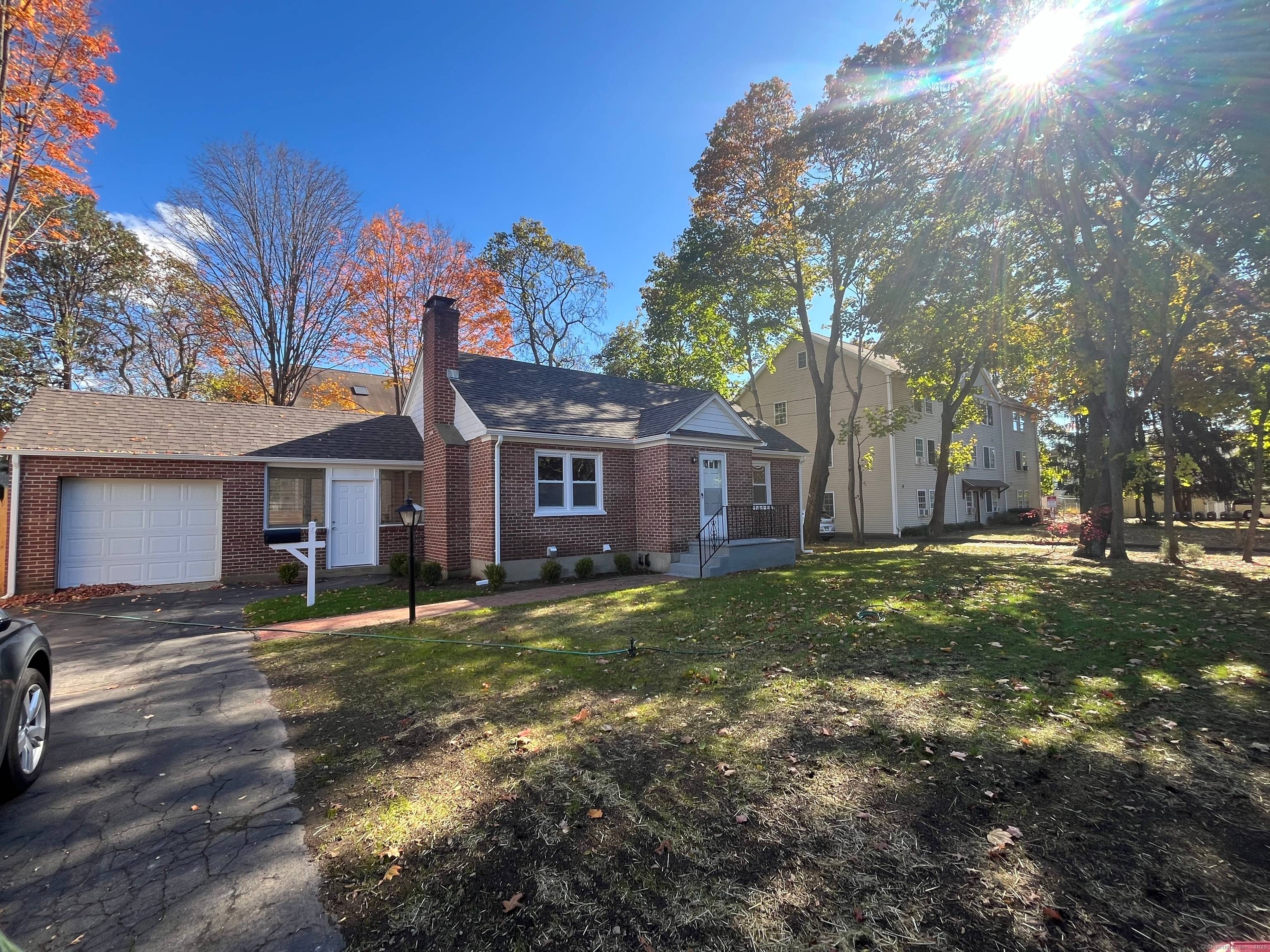 Discover this well maintained brick home in Norwalk's 06851 zip code 3 bedrooms, 2 full baths, 1, 590 sq ft and a spacious semi finished lower level priced at 589, ...