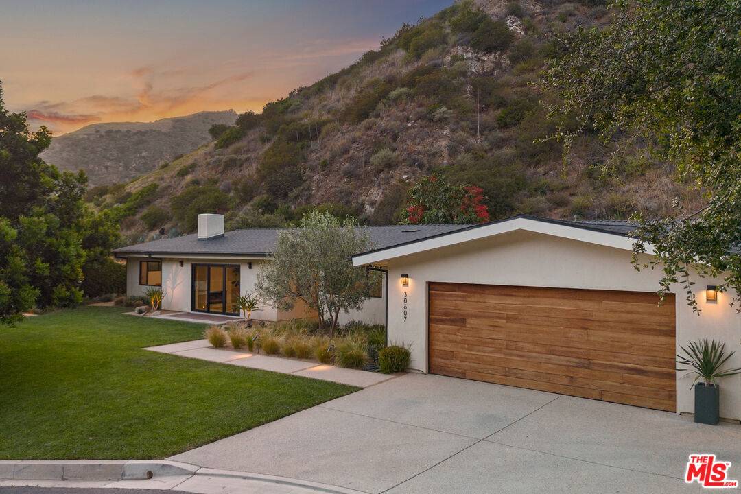 30607   La Sonora Dr 5BR Malibu La