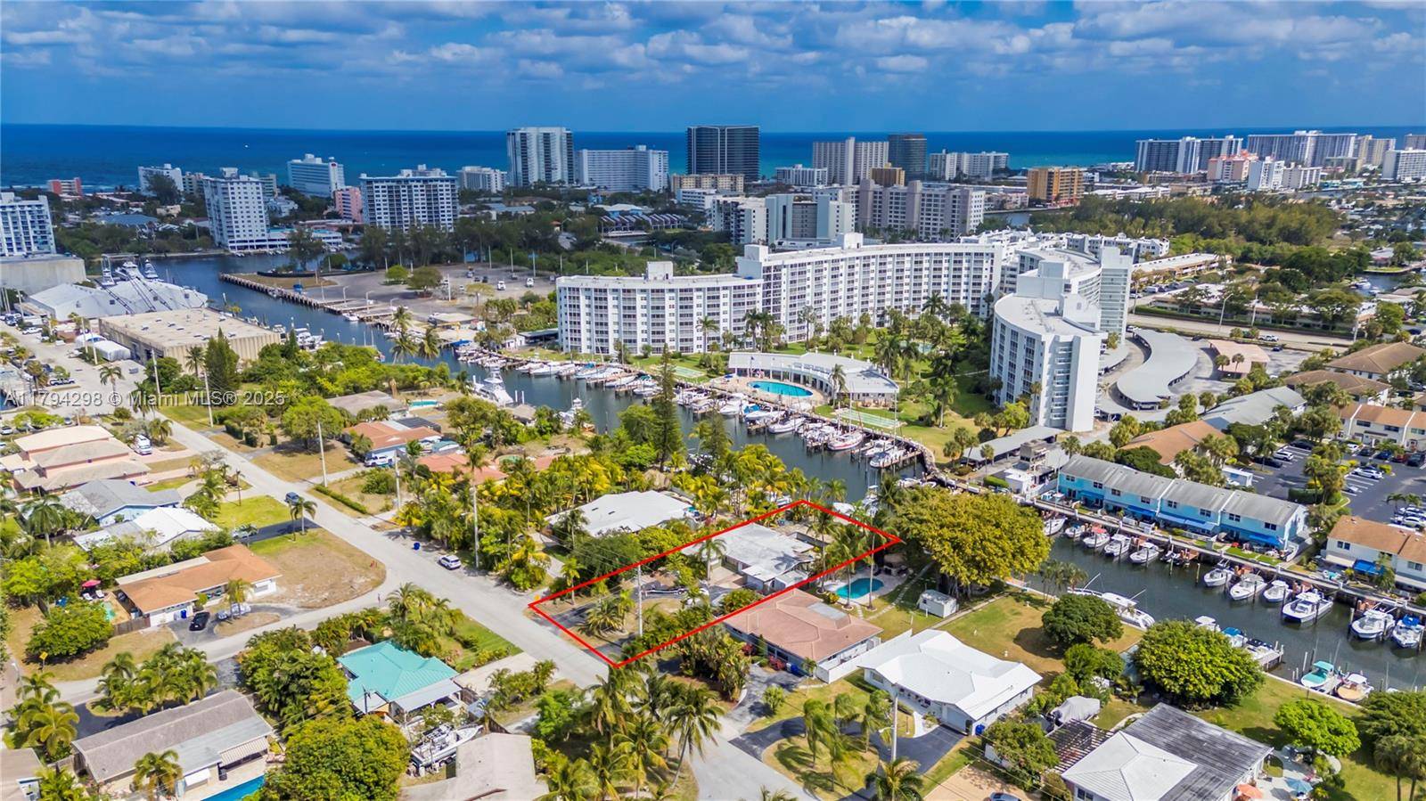 Trophy Estate lot located at the mouth of the Hillsboro inlet !