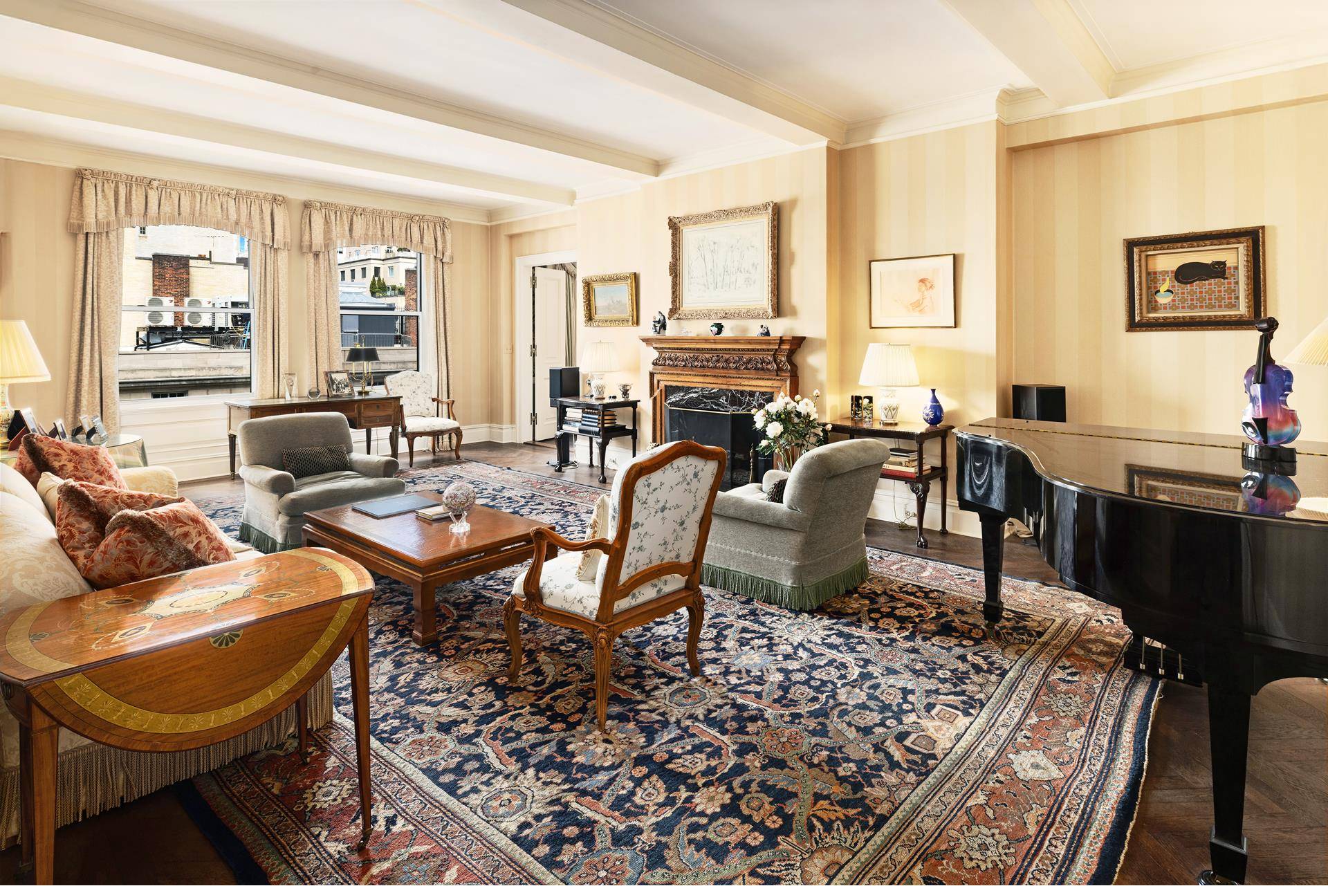 Elegant 8 room home in a prime location !