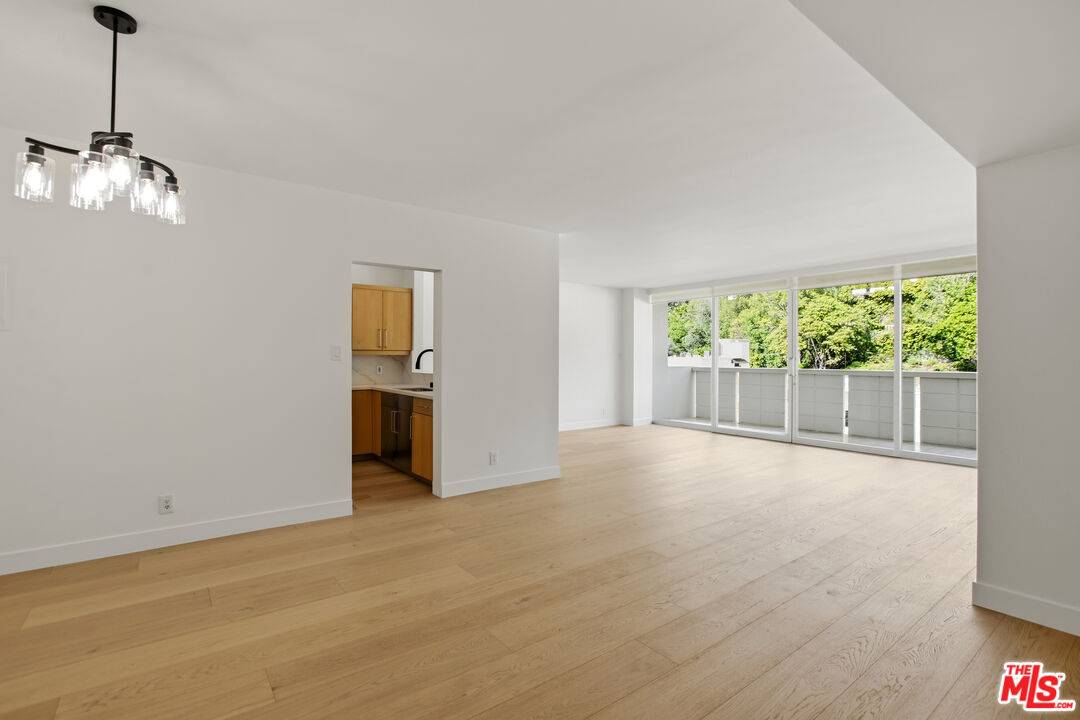 8787 Shoreham Dr 1BR Sunset Strip La