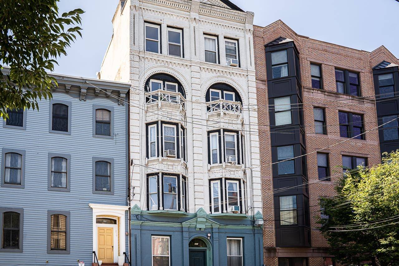 221 4TH ST New Jersey