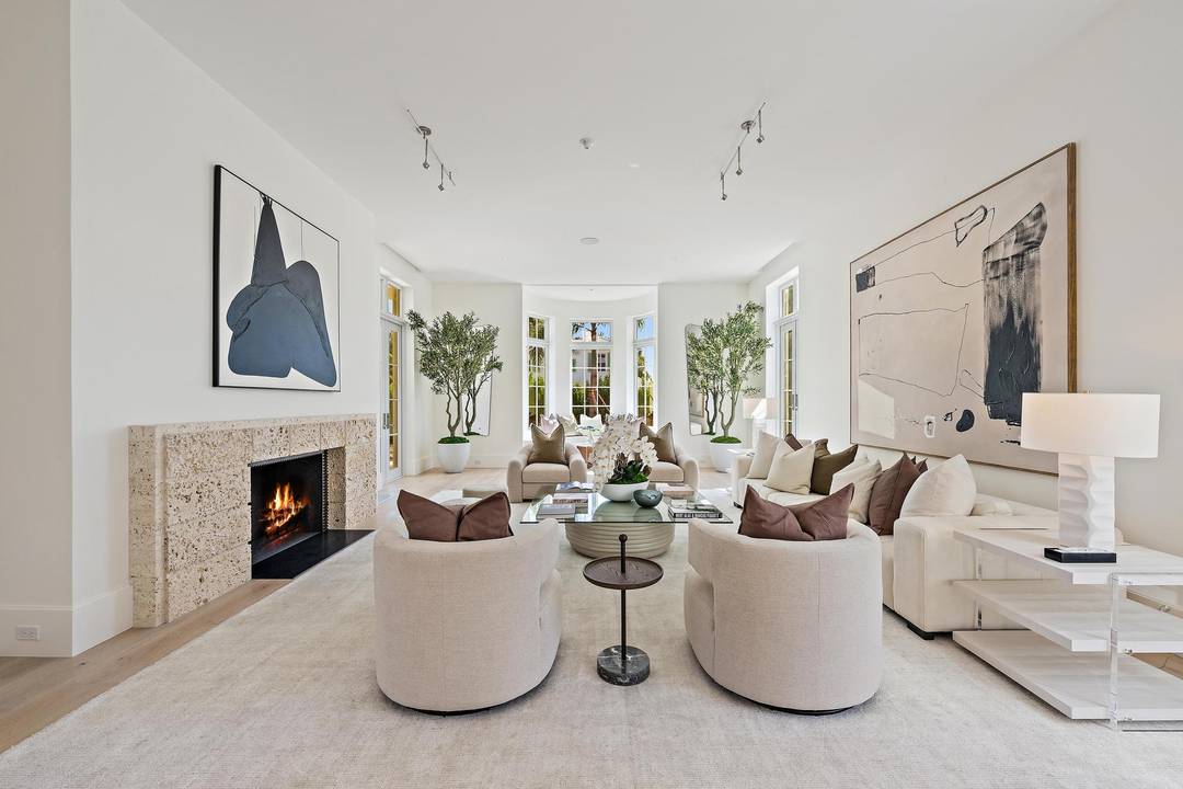 NOW COMPLETED ! Absolutely stunning brand new estate home in Palm Beach.