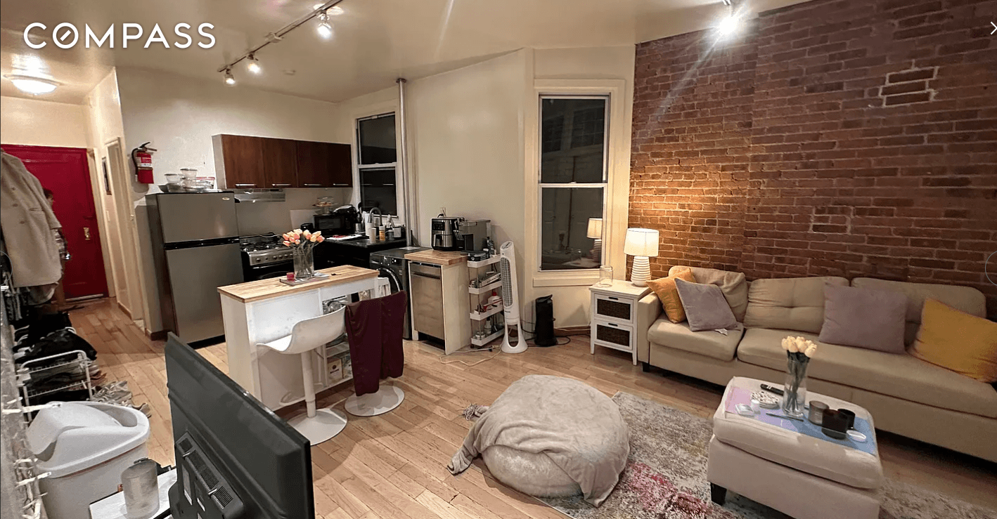 THE UNIT COULD BE FURNISHED !