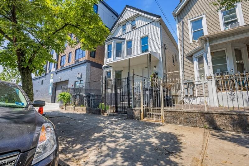 Prime 2 Family Investment Opportunity Fully Vacant Renovated !