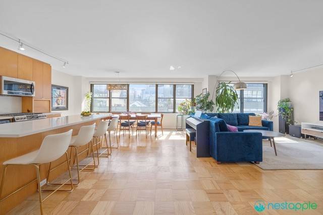 Bright, Spacious 4 Bedroom Residence in the Heart of Flatiron Available Mid JanuaryWelcome to Residence 1009 at The Victoria, a rare and oversized 4 bedroom, 3 bathroom home offering exceptional ...