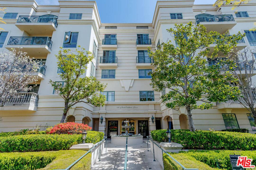430  N Oakhurst Dr 3BR Beverly Hills Post Office | B.H.P.O. La