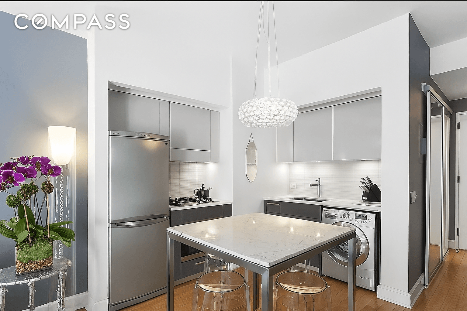 HELL'S KITCHEN FULL SERVICE CONDO STUDIO w PRIVATE OUTDOOR TERRACE MURPHY BED W D IN UNIT PERFECT PIED A TERRE !