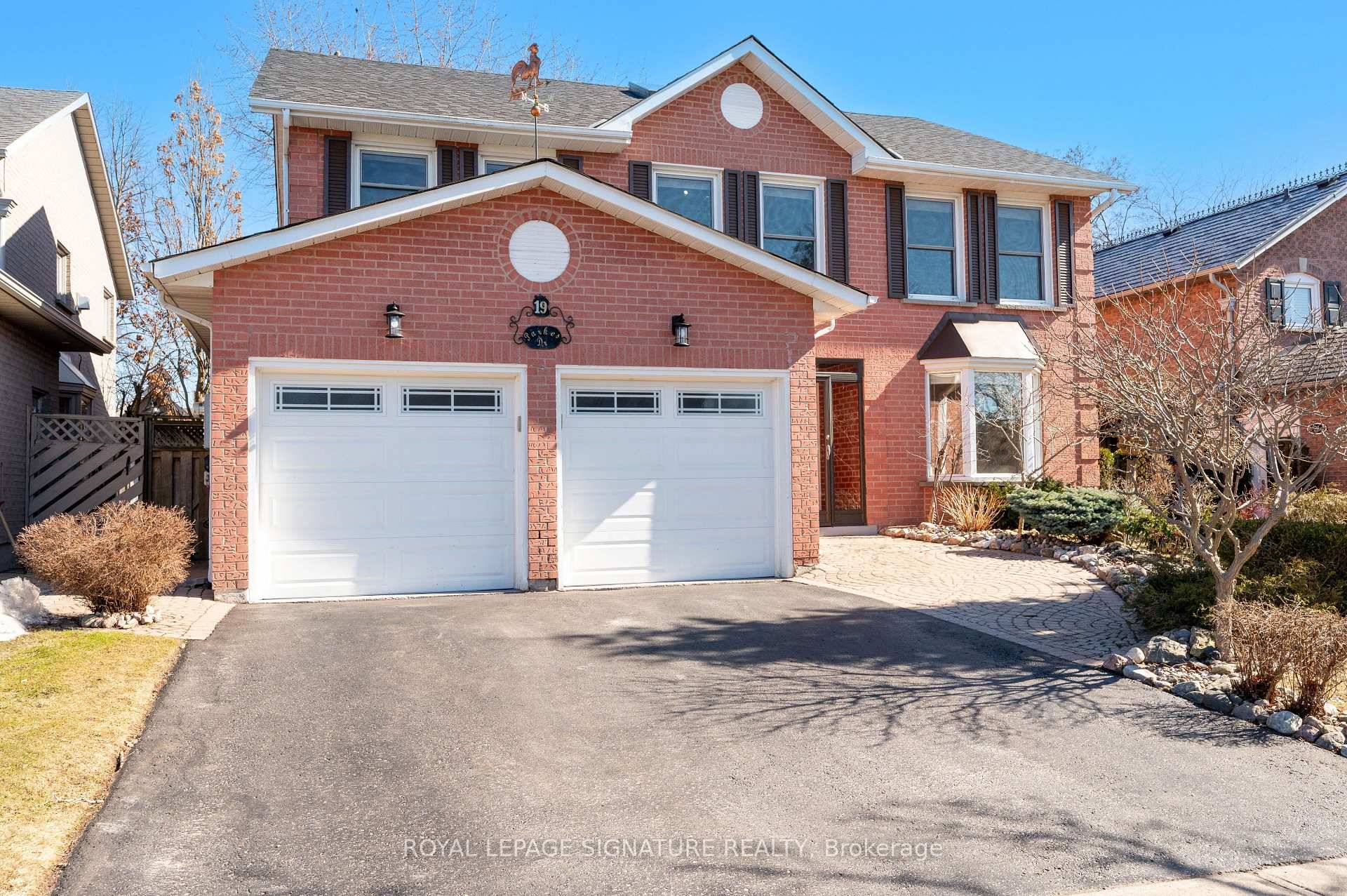 Just steps from Lake Ontario and scenic trails, this 4 bed, 4 bath home boasts nearly 2, 700 sq.
