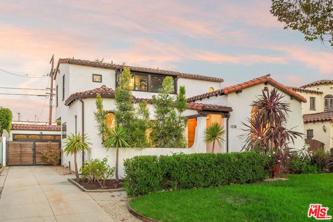 1238   Carmona Ave 3BR La