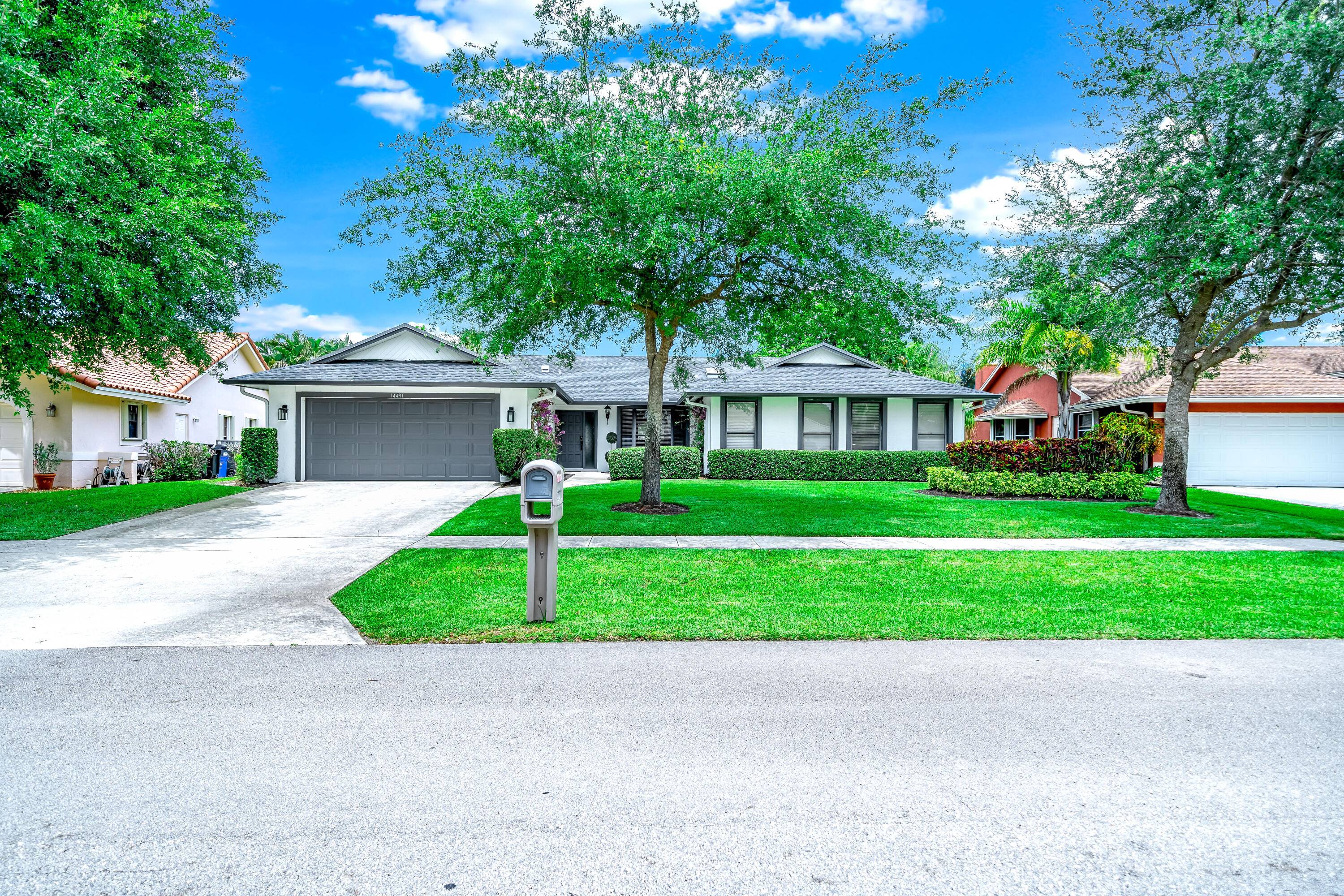 Located in one of the most desirable communities in Wellington !