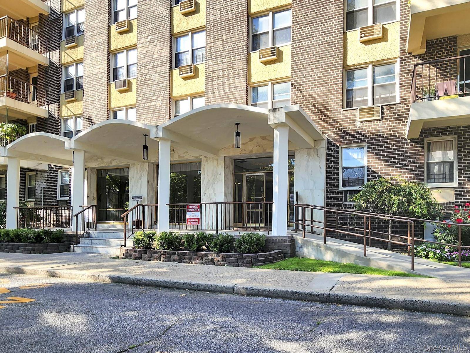 Newly Updated Two Bedroom Two Full Bath Condo Unit in Flushing.
